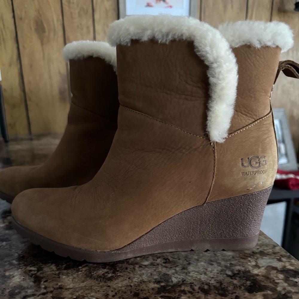 UGG DEVORAH CHESTNUT WATERPROOF - Picture 2 of 6